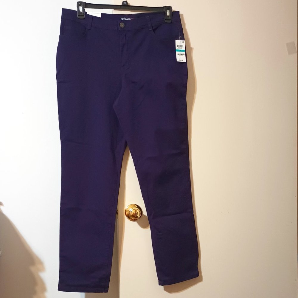 NWT ~ Style & Co Women's Tummy Control Slim-Leg Jeans in Regular Length …
